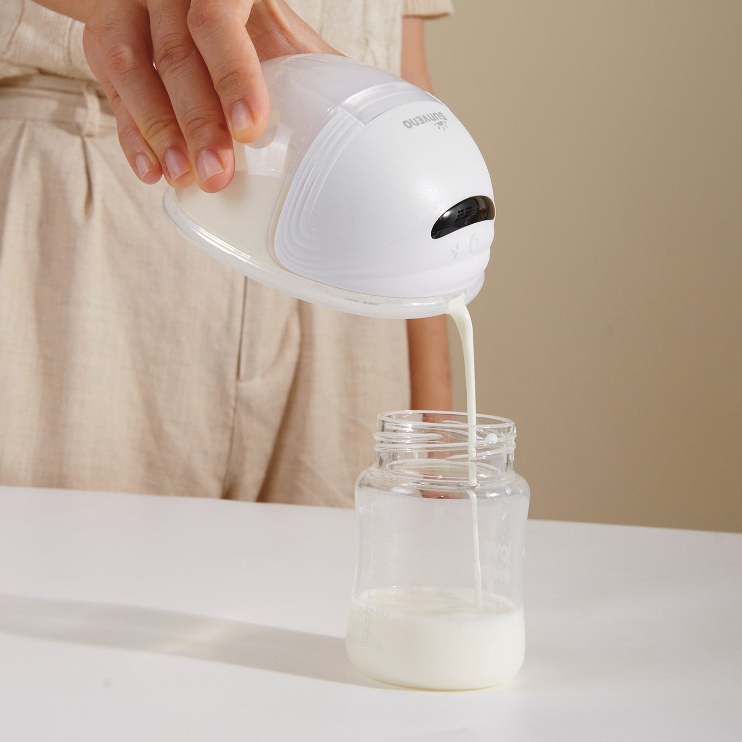 Hands-Free Wearable Electric Breast Pump Set